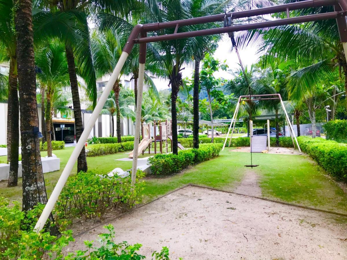 By The Beach - Luxury 2 Bedrooms Family Suite Batu Ferringhi Extérieur photo