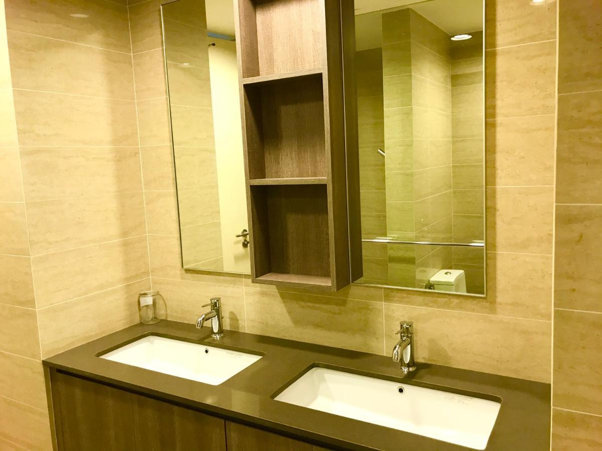 By The Beach - Luxury 2 Bedrooms Family Suite Batu Ferringhi Extérieur photo